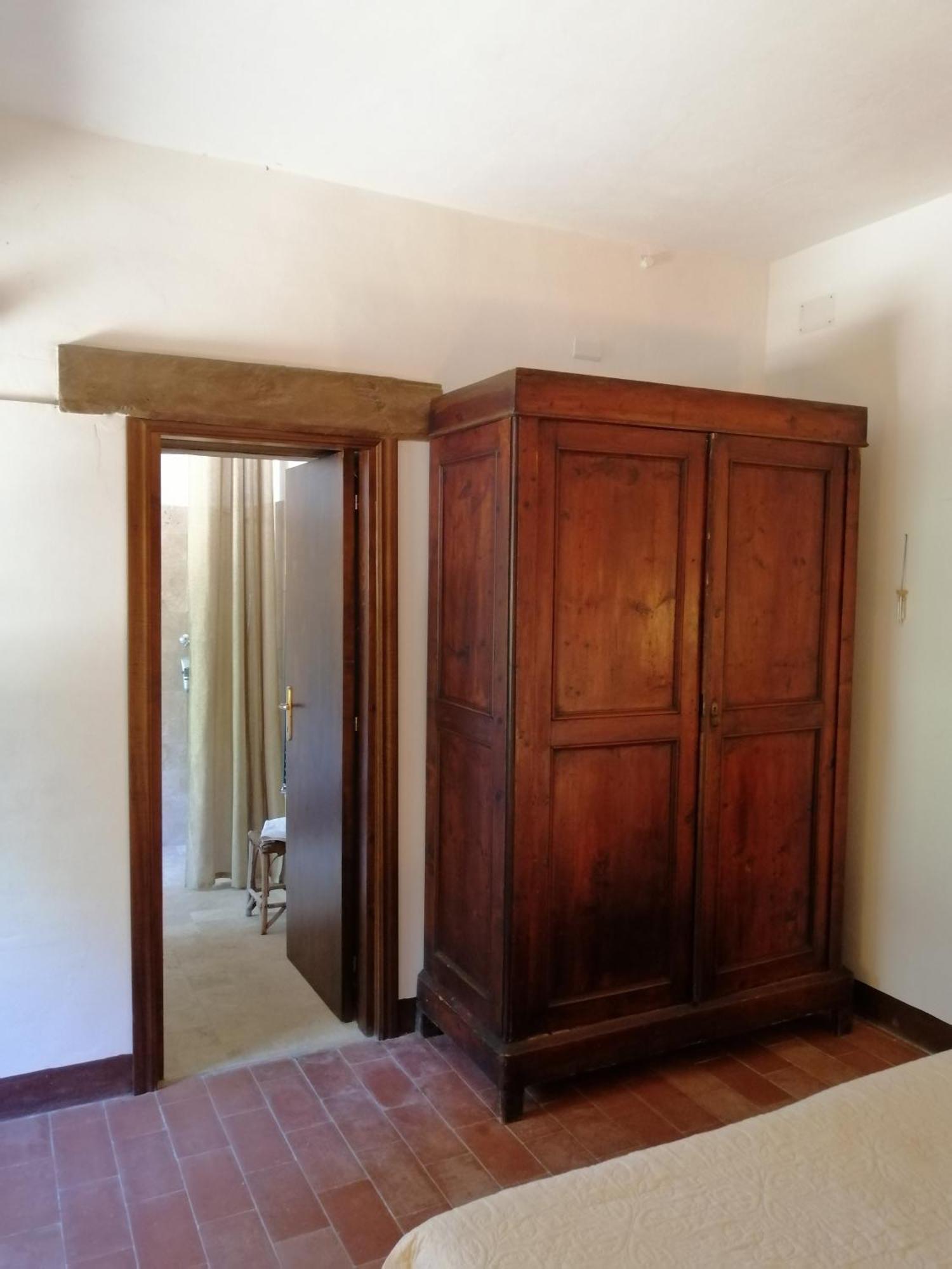 La Brocca Di Valdichiascio Villa Gubbio Room photo